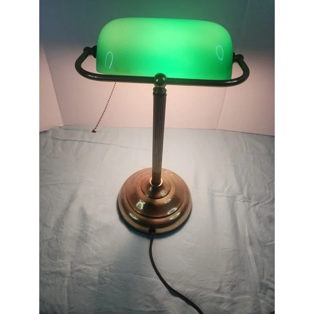 Vintage Underwriters Laboratories Portable Brass Bankers Desk Lamp Green Shade